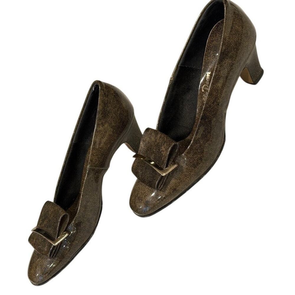 Vintage Priscilla Dean Gold Metallic Heels Women's Size 7 USA Made Classic Pumps